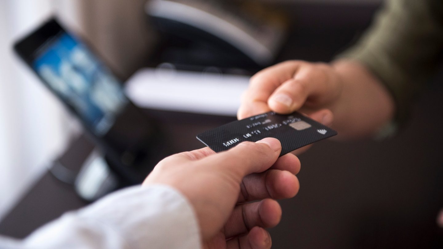 Meet ANZ Qantas Business Card with 100,000 bonus points offer